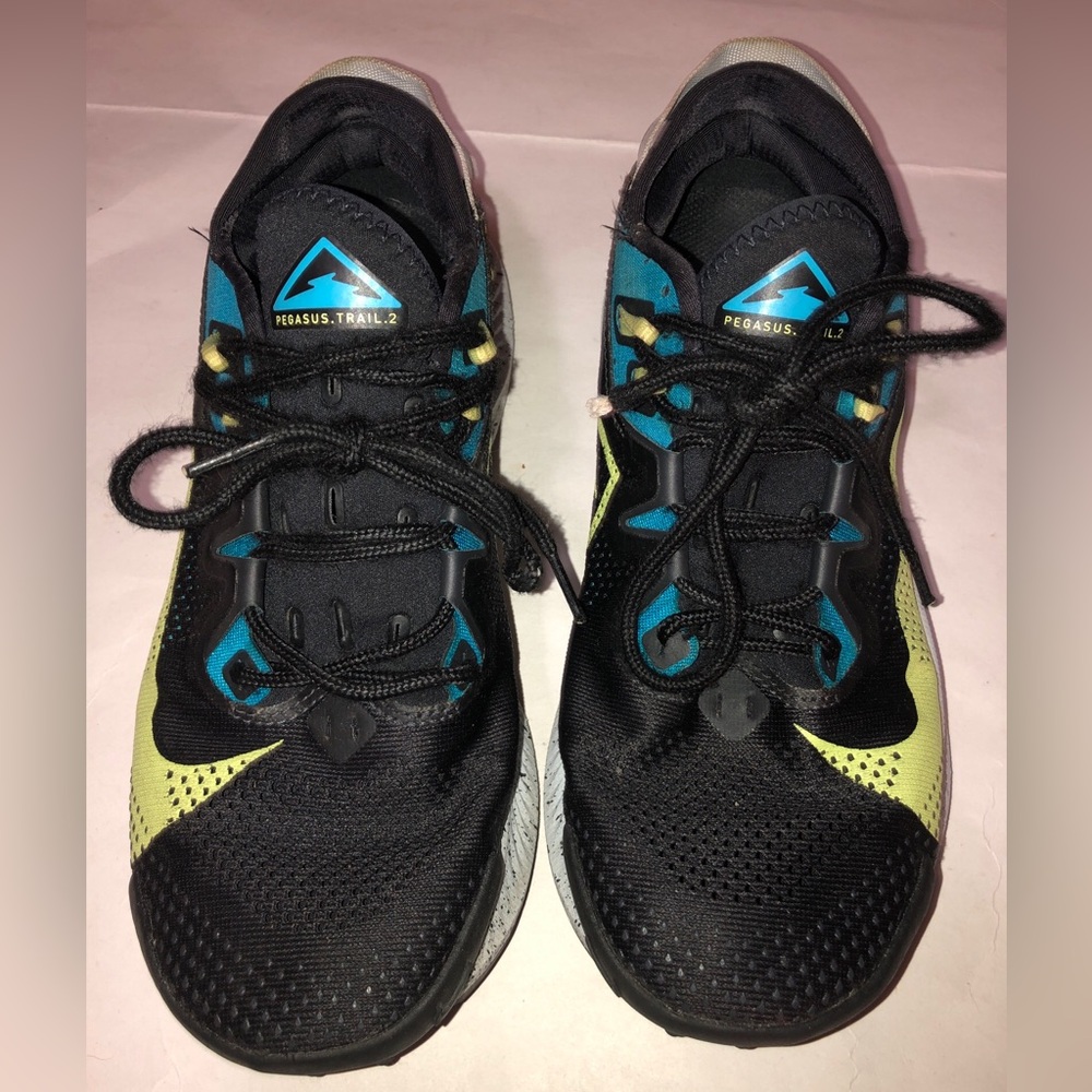 Nike Pegasus Trail 2 Off Noir Lime Laser Blue CK4309-003 Women's Size 8